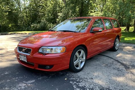 2007 Volvo V70R 6-Speed for sale on BaT Auctions - closed on February 10, 2023 (Lot #98,060 ...