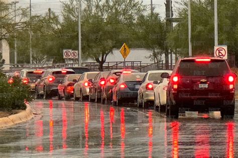 Largas Filas Para Cruzar A El Paso