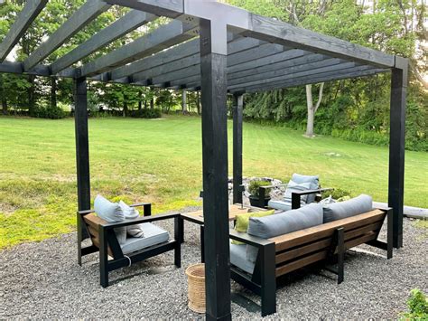 My TOP Recommended DIY Pergola For The Backyard - Farmhouse 1820