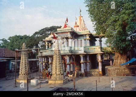 El templo Mahalakshmi o Mahalaxmi Temple es uno de los templos más