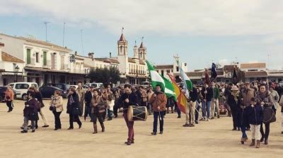 La hermandad del Rocío de Bonares peregrinó hacia la aldea del Rocío