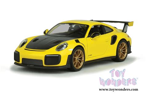 2018 Porsche 911 GT2 RS Hardtop 31523YL 1 24 Scale Maisto Wholesale