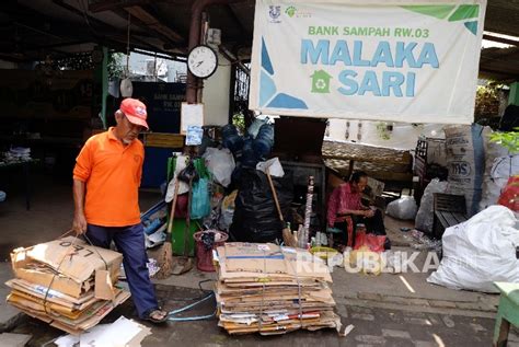 Pemanfaatan bank sampah - orderlat