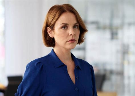 Noémie O Farrell est maintenant blonde