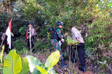 Tni Polri Gelar Patroli Cegah Kegiatan Ilegal Di Perbatasan Indonesia