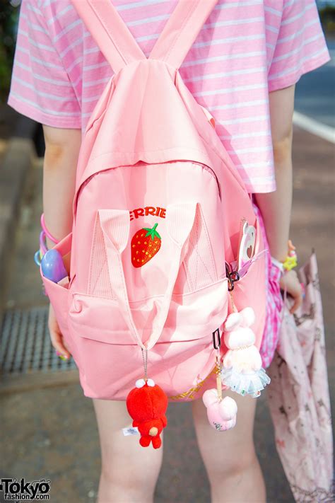 Pink Kawaii Street Style In Harajuku W Spinns Listen Flavor Wego