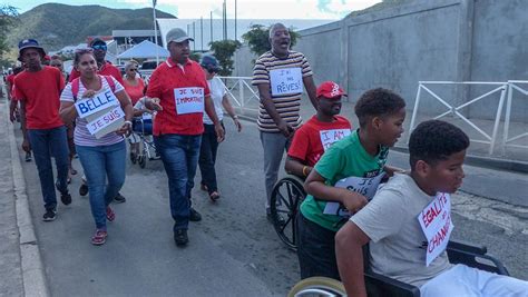 Une marche pour la semaine du handicap Journal Le Pélican à Saint Martin