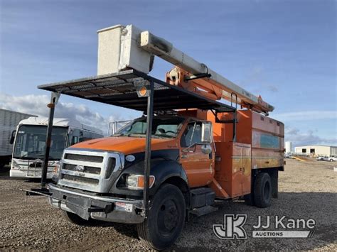 Terex Xt Mounted Behind Cab On Ford F Chipper Dump Truck