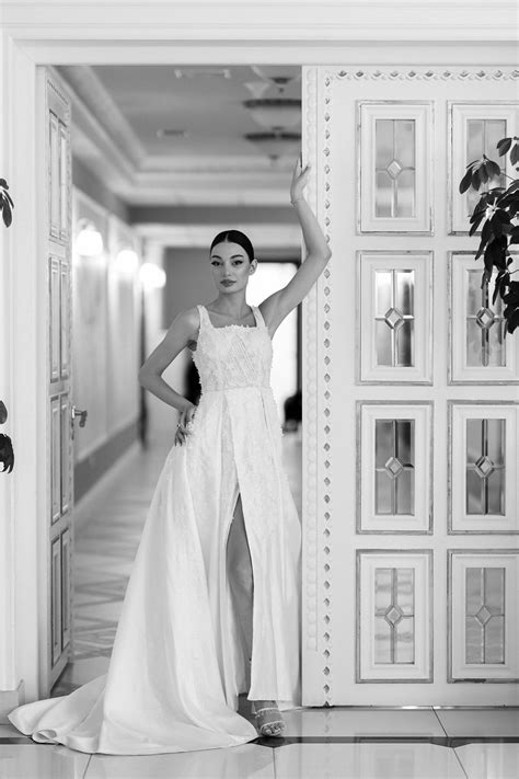 Kate Classic A-line Bridal Gown – Velo Bianco