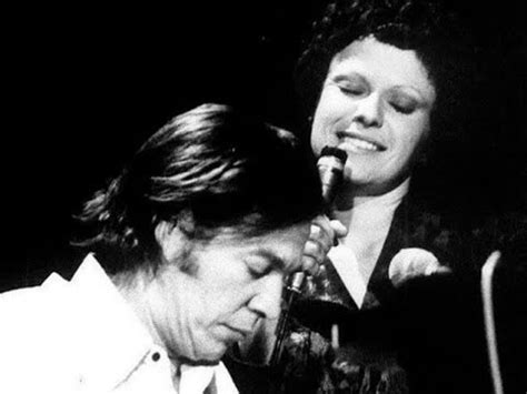 AGUAS DE MARCO TOM JOBIM ELIS REGINA 1974 YouTube