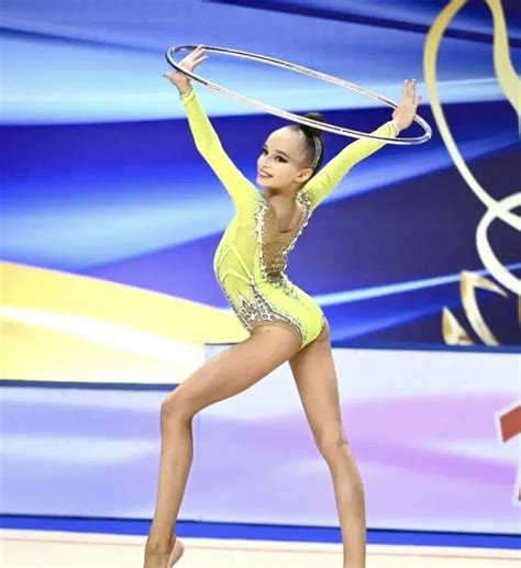 Пин от пользователя Marina Motovilova на доске Купальник желтый неон ...