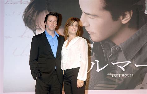 Why Keanu Reeves and Sandra Bullock Never Dated