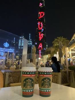 Kostenlose Hintergrundbilder Dubai Burj Khalifa Starbucks Neues Logo