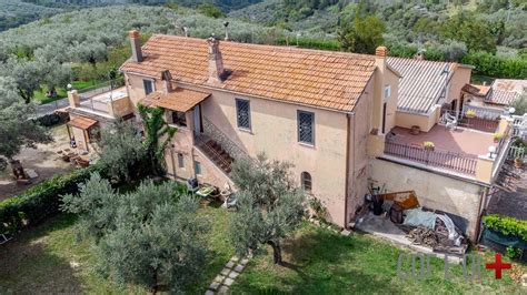 Vista Dall Alto GINESTRA SABINA RI Italy Villa Con Giardino E