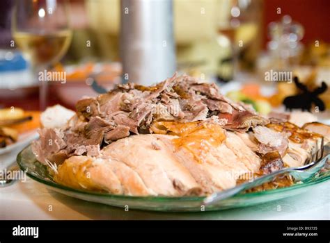 Roast turkey served at Christmas Stock Photo - Alamy