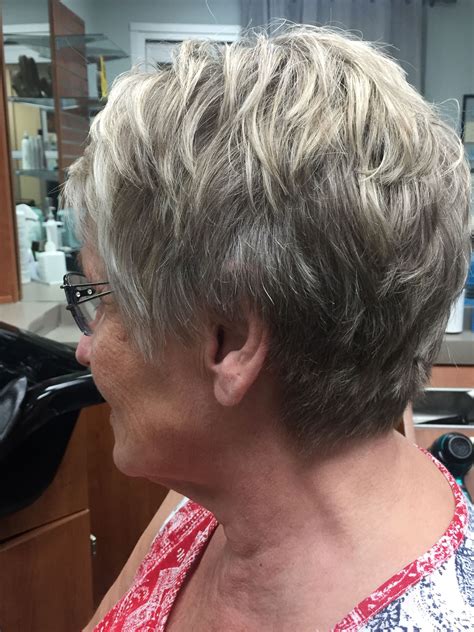 Pin By Theresa Gail On Short Bobs Short Hair Styles Frosted Hair Hair Styles