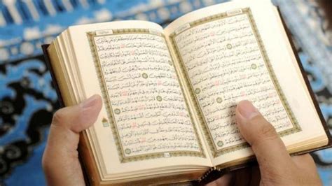 Surat Al Adiyat Ayat Dalam Tulisan Arab Latin Dan Terjemahannya