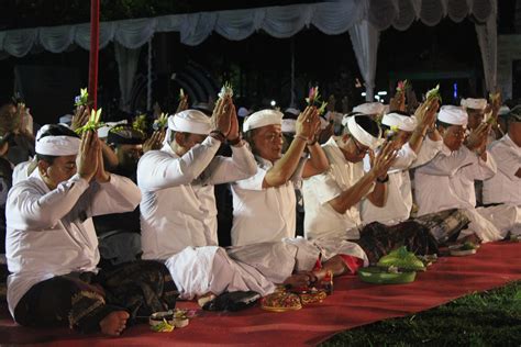 Pjs Wali Kota Dewa Mahendra Putra Jelaskan Makna Tumpek Krulut Kilas Bali