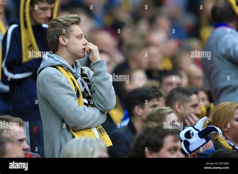 Southend united fans in the stands dejected during her hi-res stock photography and images - Alamy