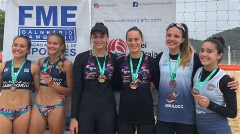 Dupla Jaraguaense De V Lei De Praia Feminino Conquista Segunda Etapa Do