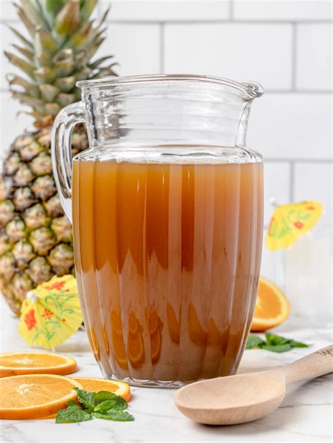 Pineapple Skin Tea A No Waste Recipe Entirely Elizabeth