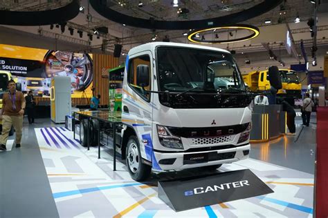 Penampakan Truk Listrik Next Generation Ecanter Di Giias Ktb Fuso