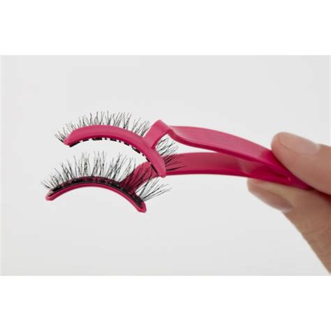 Cleancos Beauty Ardell Stripe Lashes Magnetic Lash Applicator