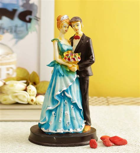 Buy Love Couple Black And Blue Polyresin Figurine By Tied Ribbons At 38 Off By Tied Ribbons