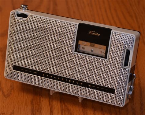 Vintage Toshiba Transistor Radio Model M R Am Sw Bands