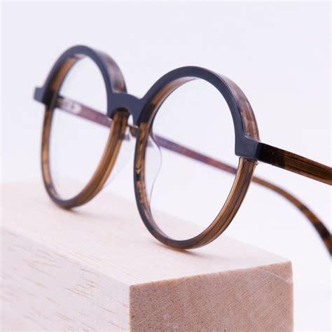 Veronika Wildgruber Eyewear BERLIN PHOEBE In Blue Walnut From The