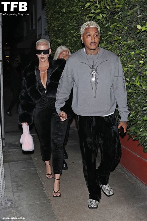 Amber Rose Amberrosemc Nude OnlyFans Leaks Fappening FappeningBook