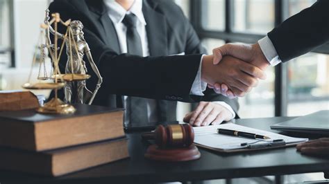 What Does A Closing Lawyer Do And Why Do You Need One Transaction