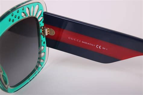 Gucci Green Oversized Square Frame Sunglasses Wrhinestone Detail At 1stdibs Gucci Green