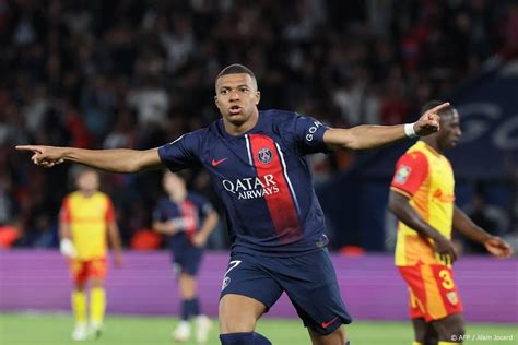 PSG dankzij twee goals Mbappé en één van Asensio langs Lens