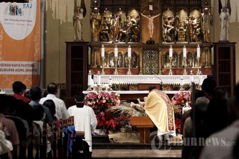 Misa Malam Natal Gereja Katedral Jakarta Foto Tribunnews