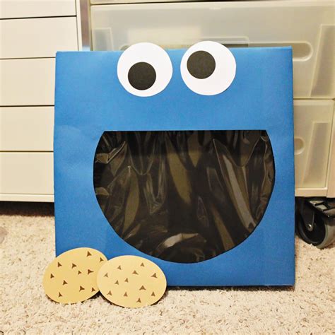 Monster Book Of Monsters Valentine Box 5