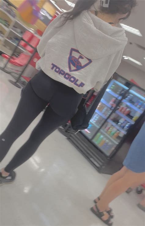 Perfect Petite Ass Pretty Girl In Line Summer Series Forum