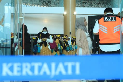 Garuda Indonesia Buka Penerbangan Umrah Reguler Bandara Kertajati Kian