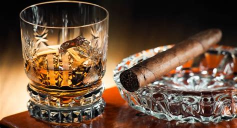 Pairing Cigars with Whiskey 101: The Ultimate Guide - Atlantic Cigar Co