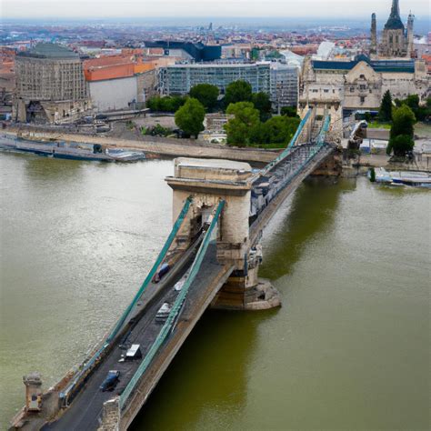 Exploring Budapest's Iconic Chain Bridge: A Must-Visit Destination ...