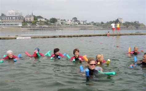 Aquagym Exercices dans la piscine d eau de mer le mardi Le Télégramme