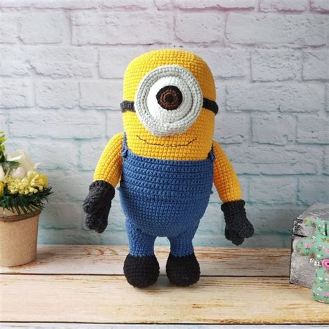 Миньон Стюарт амигуруми | Dinosaur stuffed animal, Crochet hats, Minions