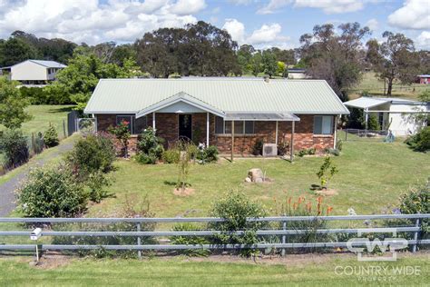 bennett street glen innes nsw  house  sale domain