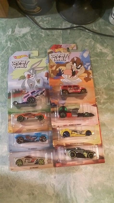 WB Wallgreens Exclusives Hotwheels Looney Tunes Complete Set Of 8 Cars