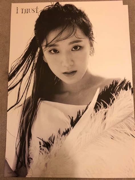 G I Dle Mini Album Vol I Trust Poster Shuhua Kr Multimedia