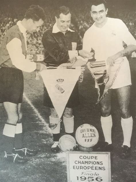 1956 The 1st European Cup Final Stade Reims v Real Madrid Captains ...