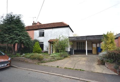 Garages To The Rear Of 10 York Road Ipswich Suffolk Ip3 8bx