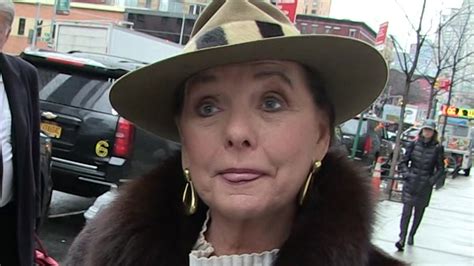 'Gilligan's Island' Star Dawn Wells Has Dementia, Gets Restraining Order