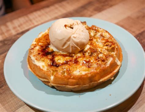 BBW By Tie Fun Wan Giant Messy Burgers Creme Brulee Waffles American Milkshakes In Kovan