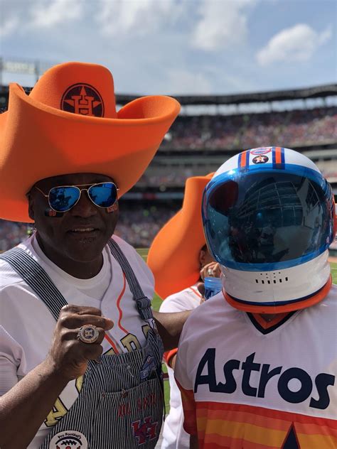 Houston takeover in Arlington. : r/Astros